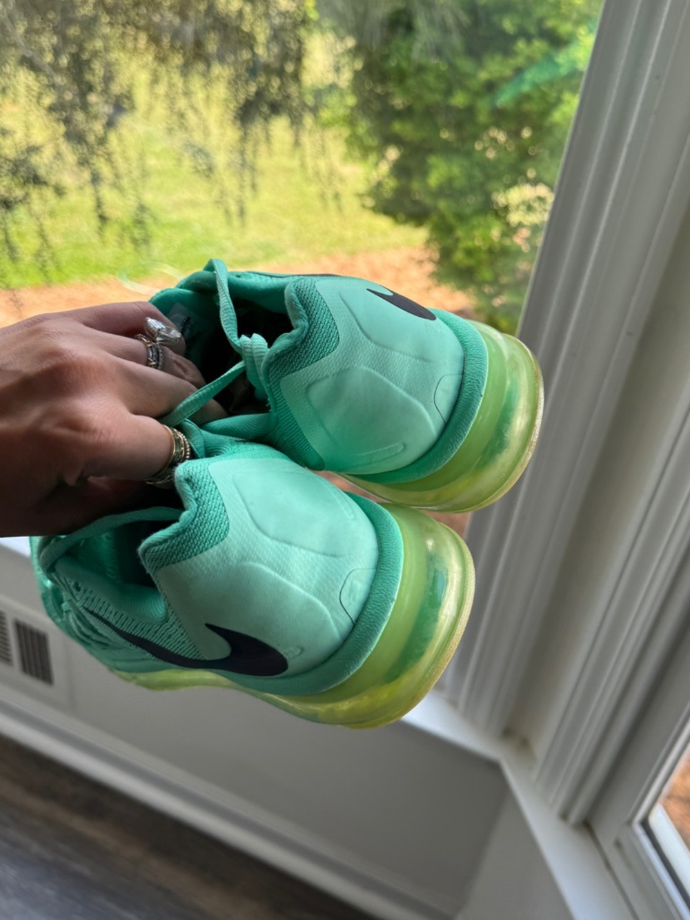 Nike Womans Air Max Hyper Punch (698903-303) Green Running Shoes Sneakers Sz-8 - Picture 4 of 5